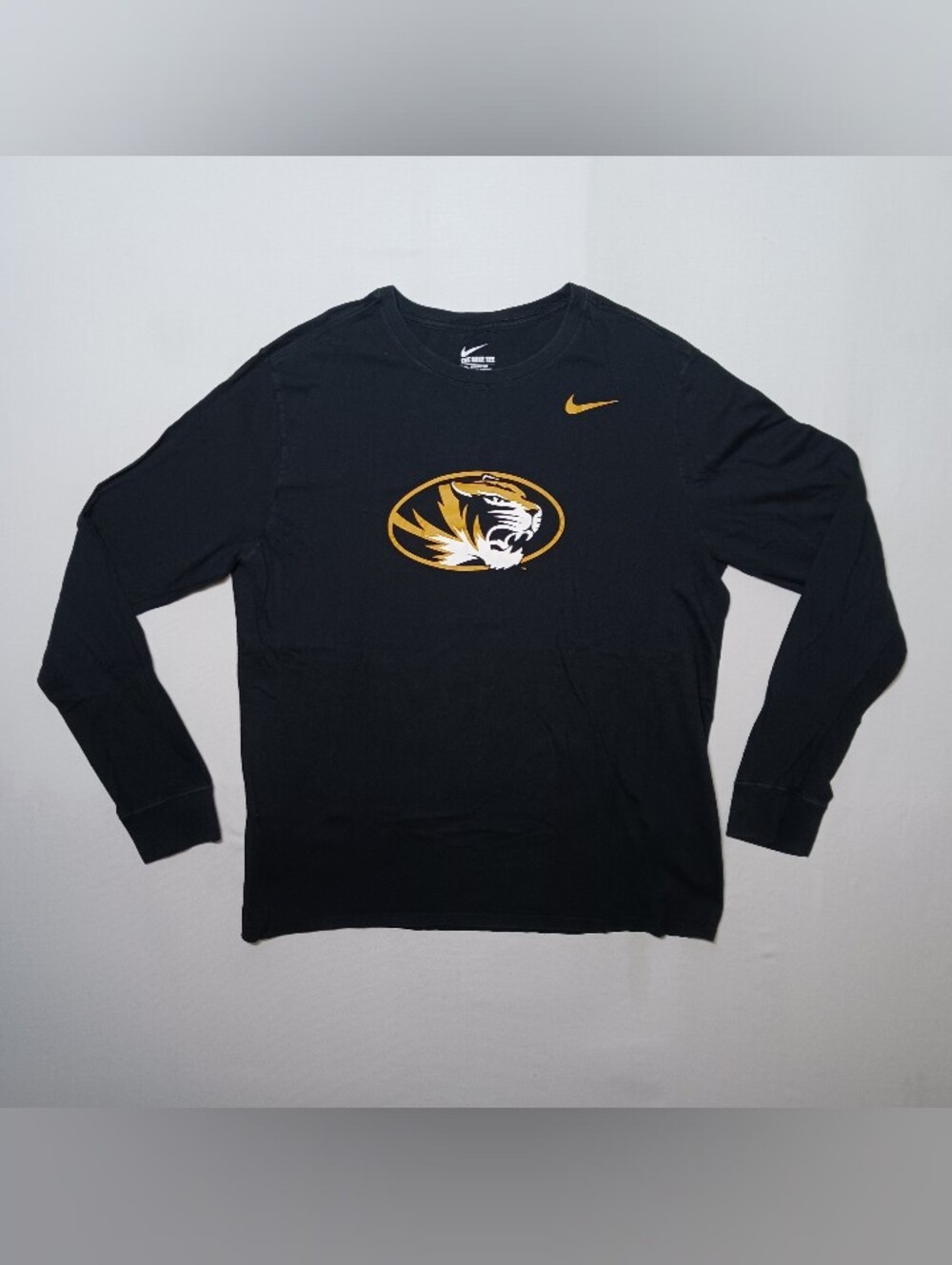 Nike Missouri Tigers The Nike Tee Graphic Shirt Mens Athletic Cut Black XL